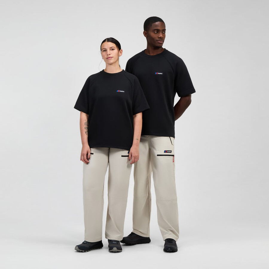 unisex storm 25 short sleeve tee - black die berghaus